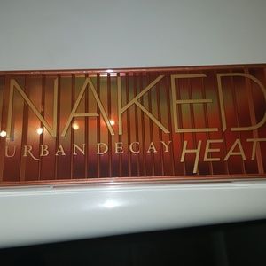 *BRAND NEW* URBAN DECAY